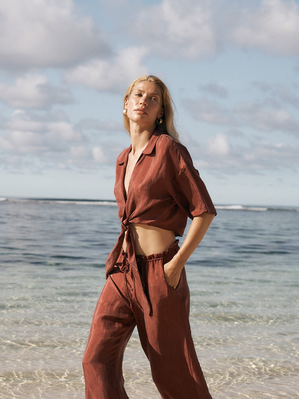 The Handloom Lucid Tie Shirt - Burgundy