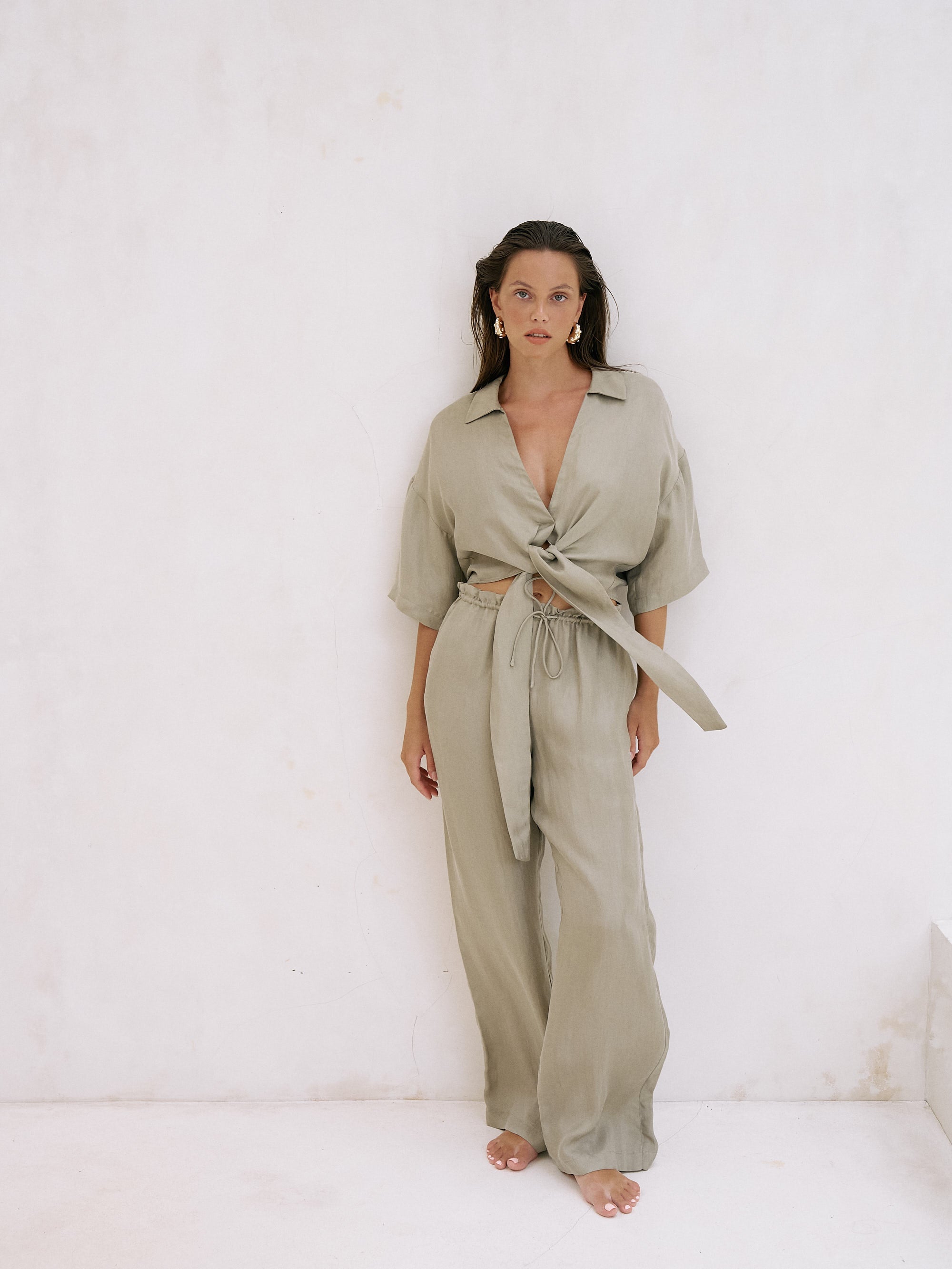 The Handloom Lucid Flow Tie Pants - Khaki Green