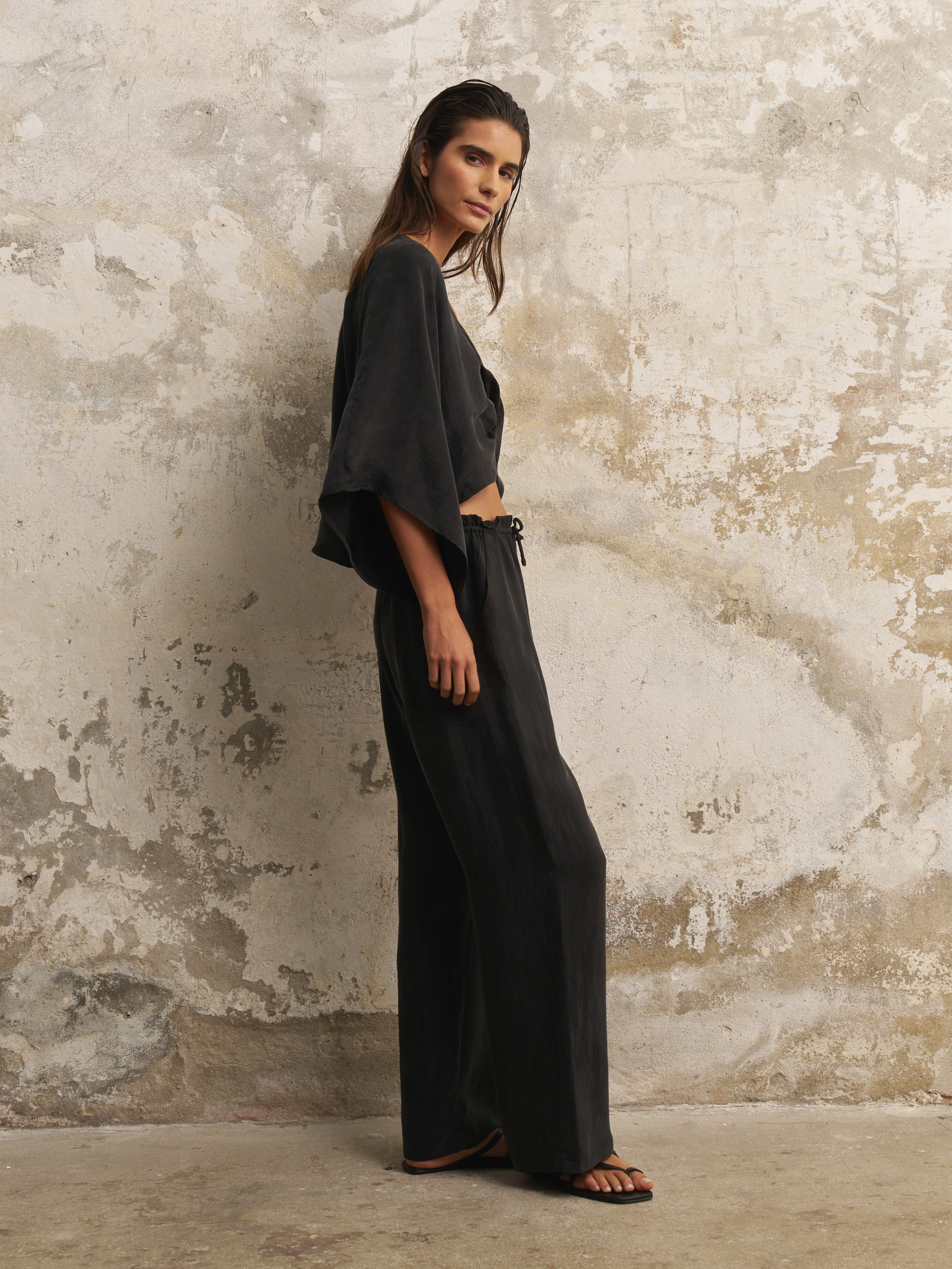 The Handloom Lucid Flow Tie Pants - Black