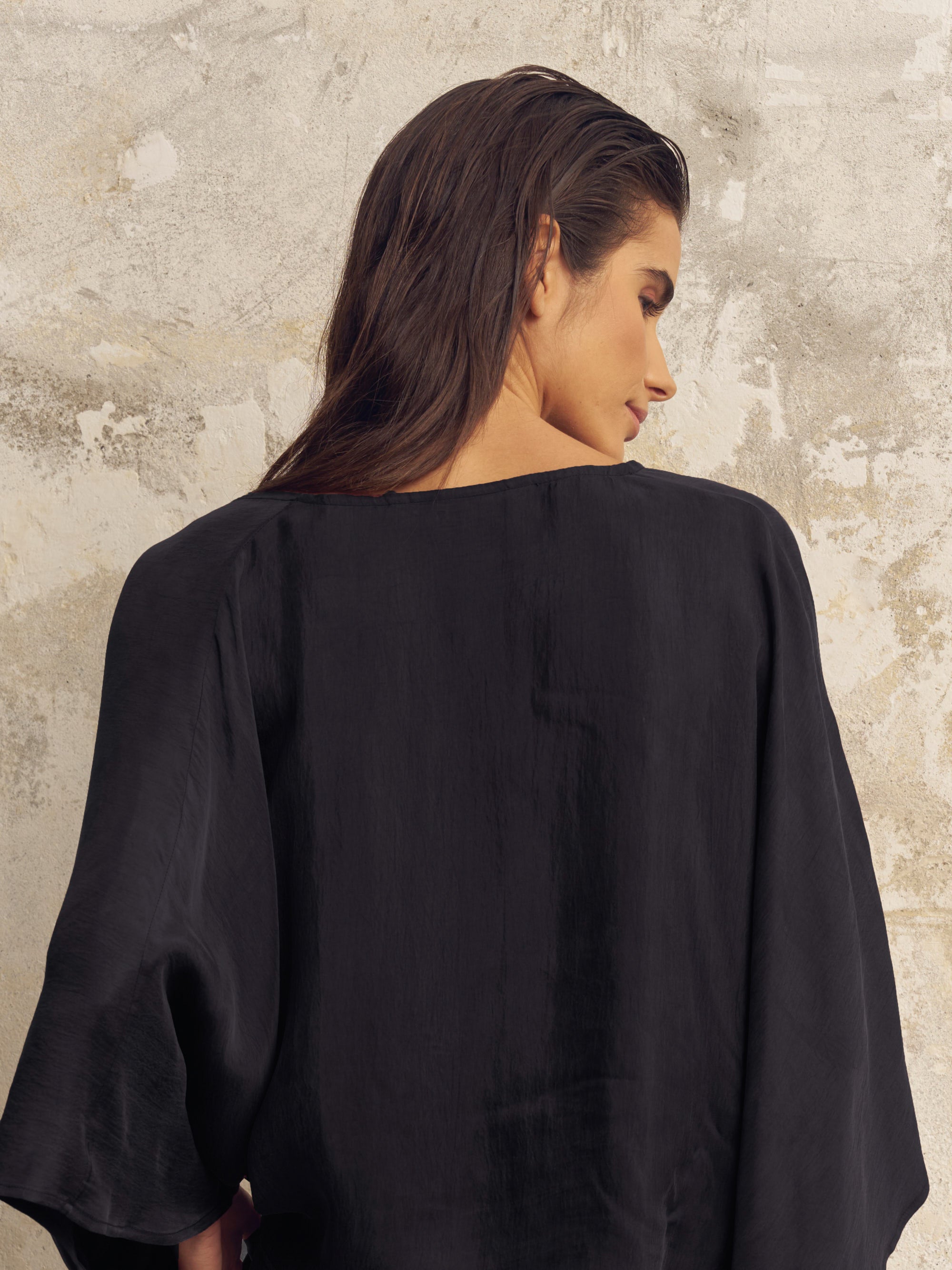 The Handloom Lucid Knot Top - Black