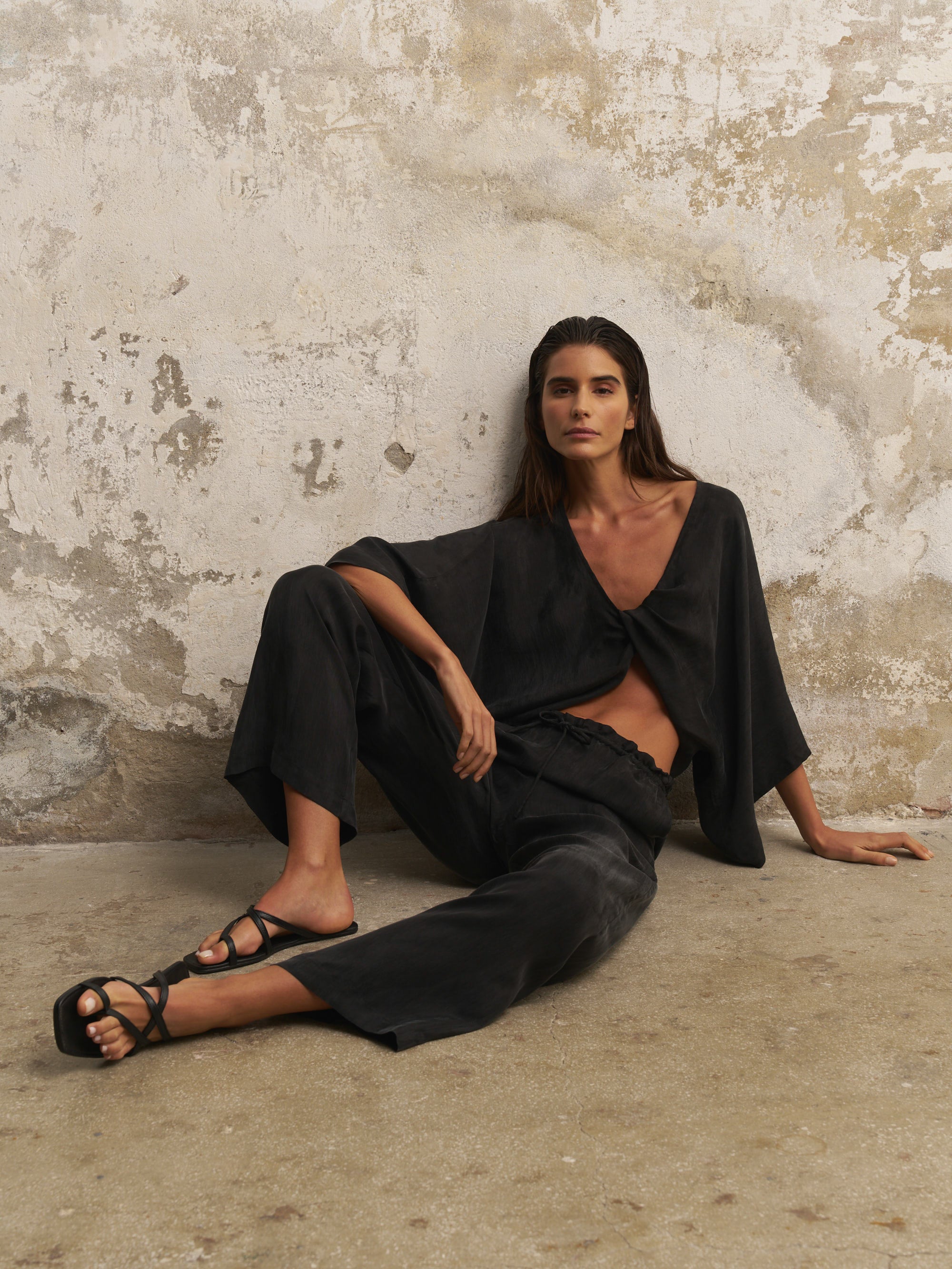 The Handloom Lucid Flow Tie Pants - Black