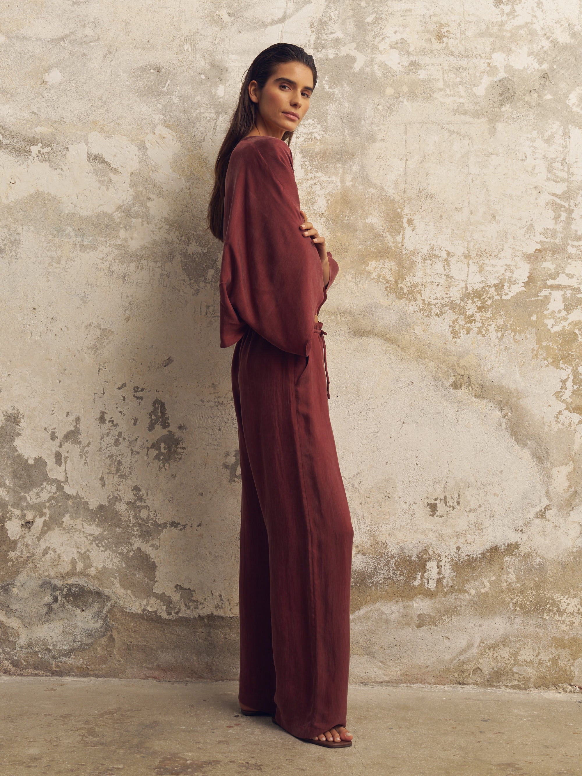 The Handloom Lucid Flow Tie Pants - Burgundy