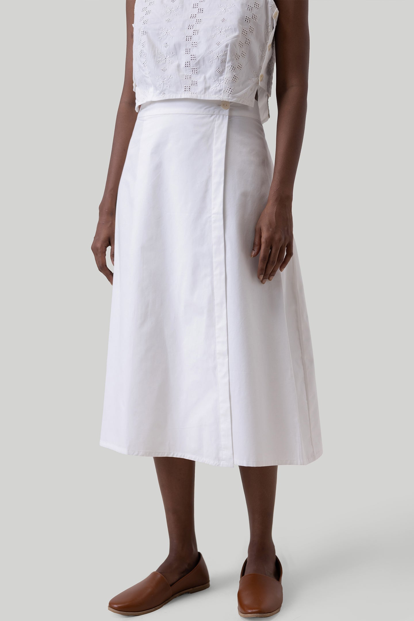 Reistor Overlap Midi Skirt in White