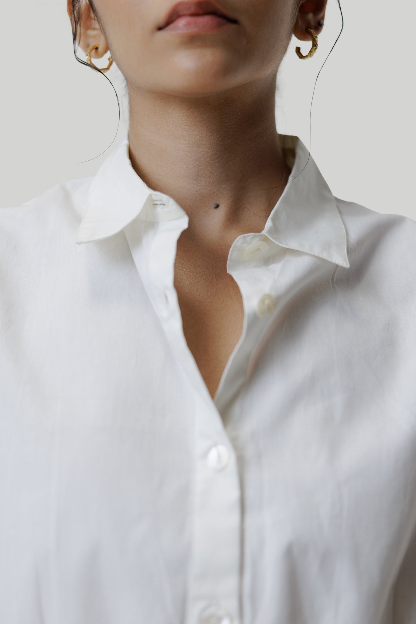 Reistor Oversized Crop Shirt in Off-white