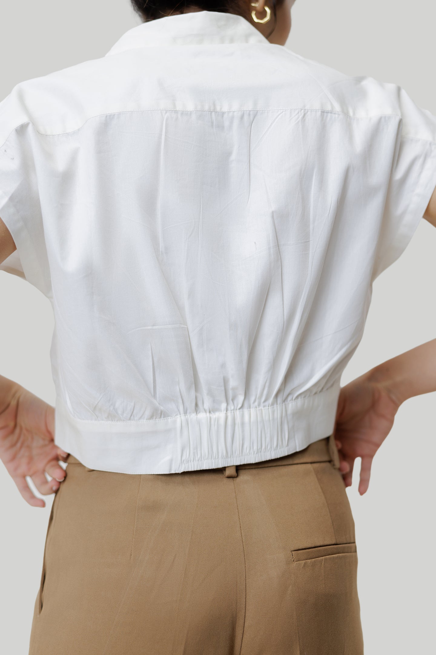 Reistor Oversized Crop Shirt in Off-white