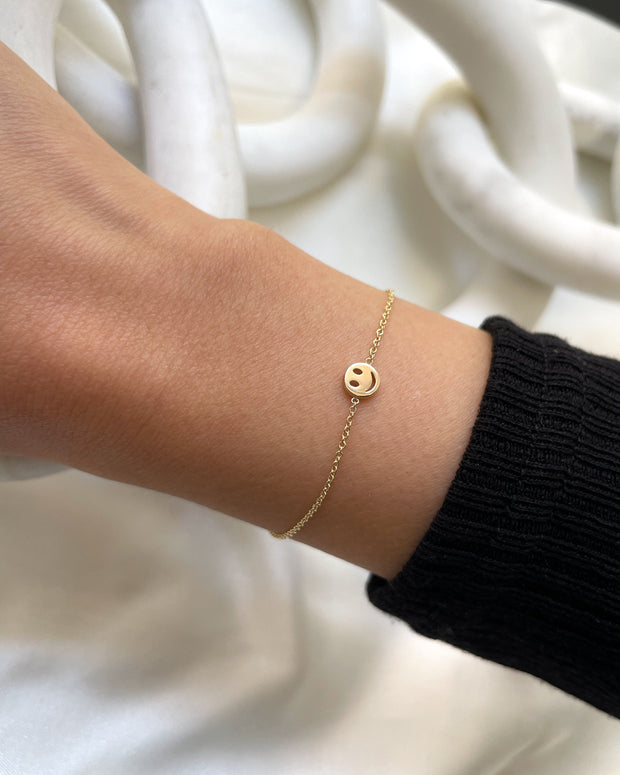 Zoe Lev 14k Gold Tiny Smile Emoji Bracelet