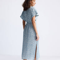 Reistor Gathered Maxi Dress in Light Blue Florals