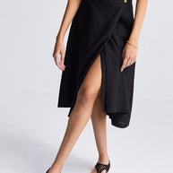 Reistor Overlap Midi Skirt in Black