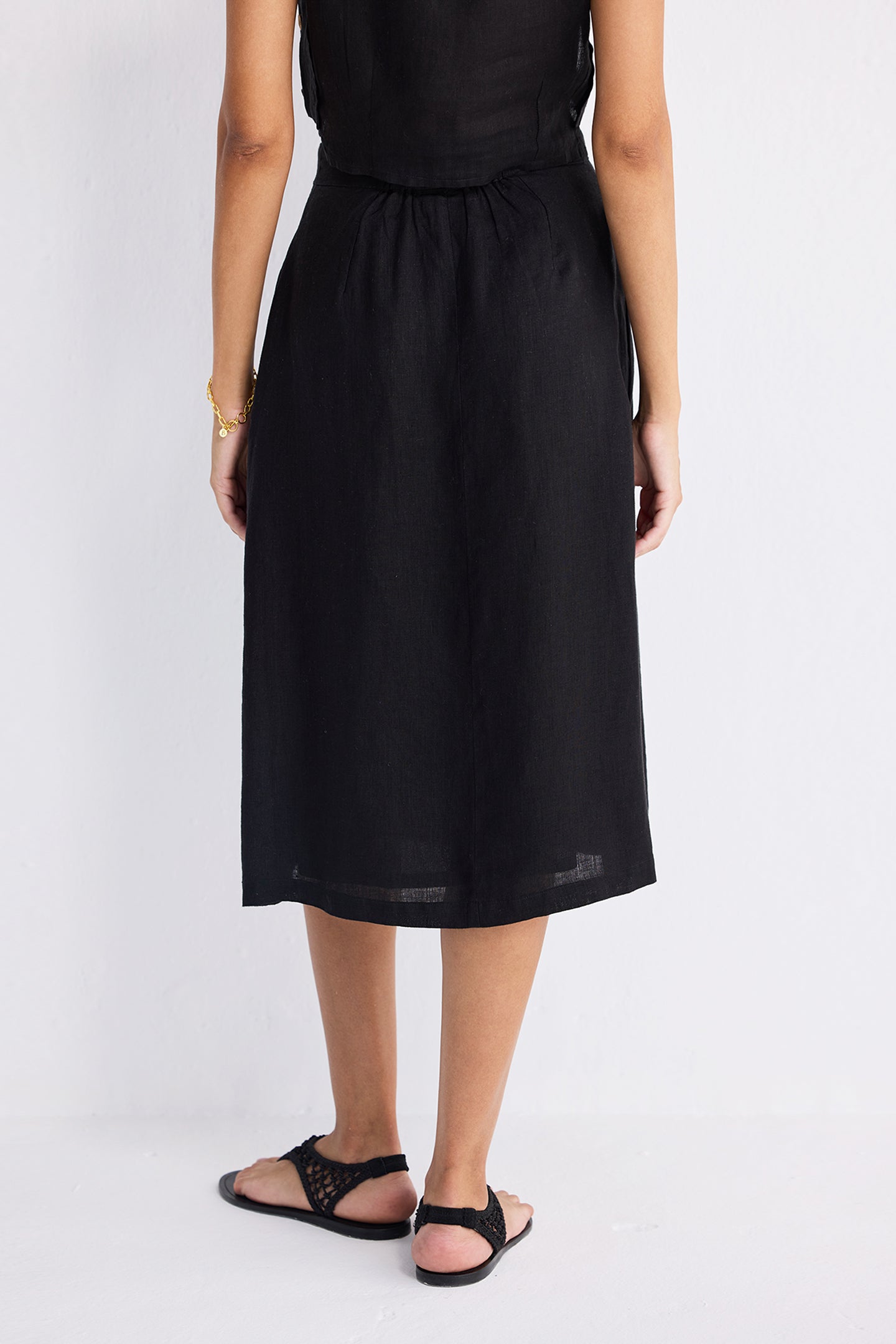Reistor Overlap Midi Skirt in Black