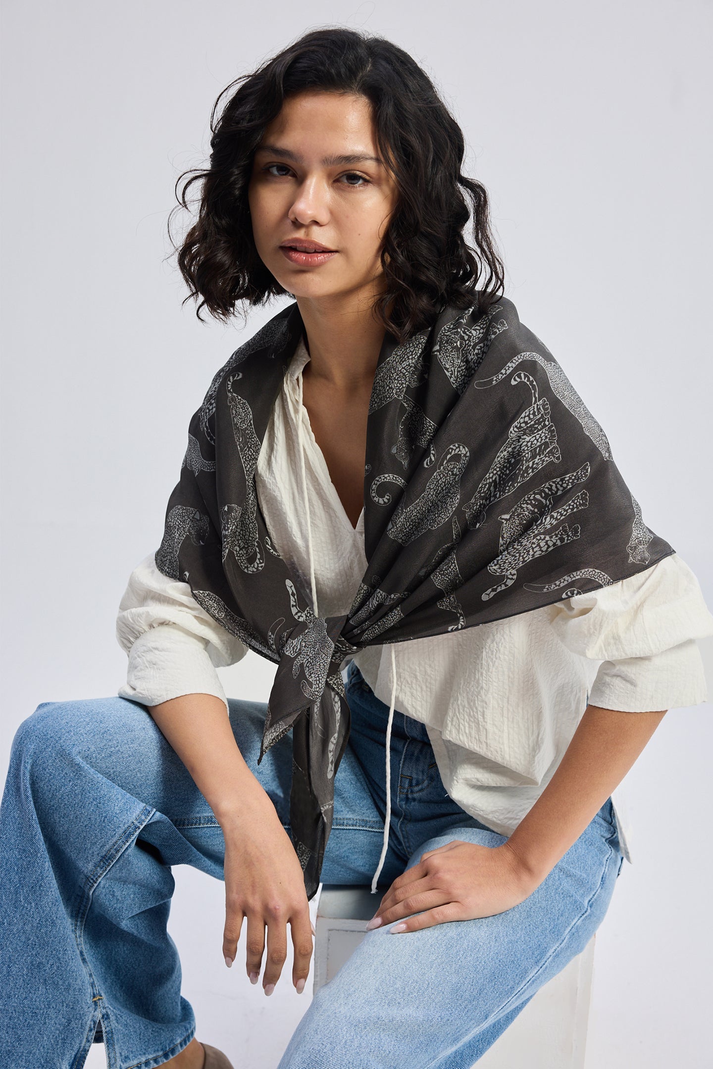 Reistor Relaxed Fit Top with Front-tie in Cream