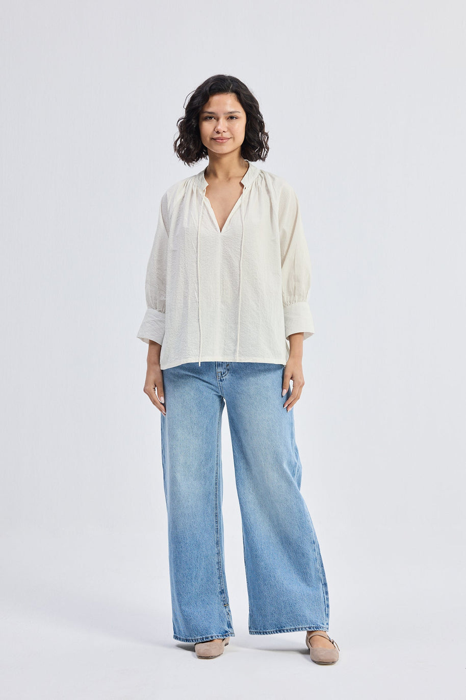 Reistor Relaxed Fit Top with Front-tie in Cream