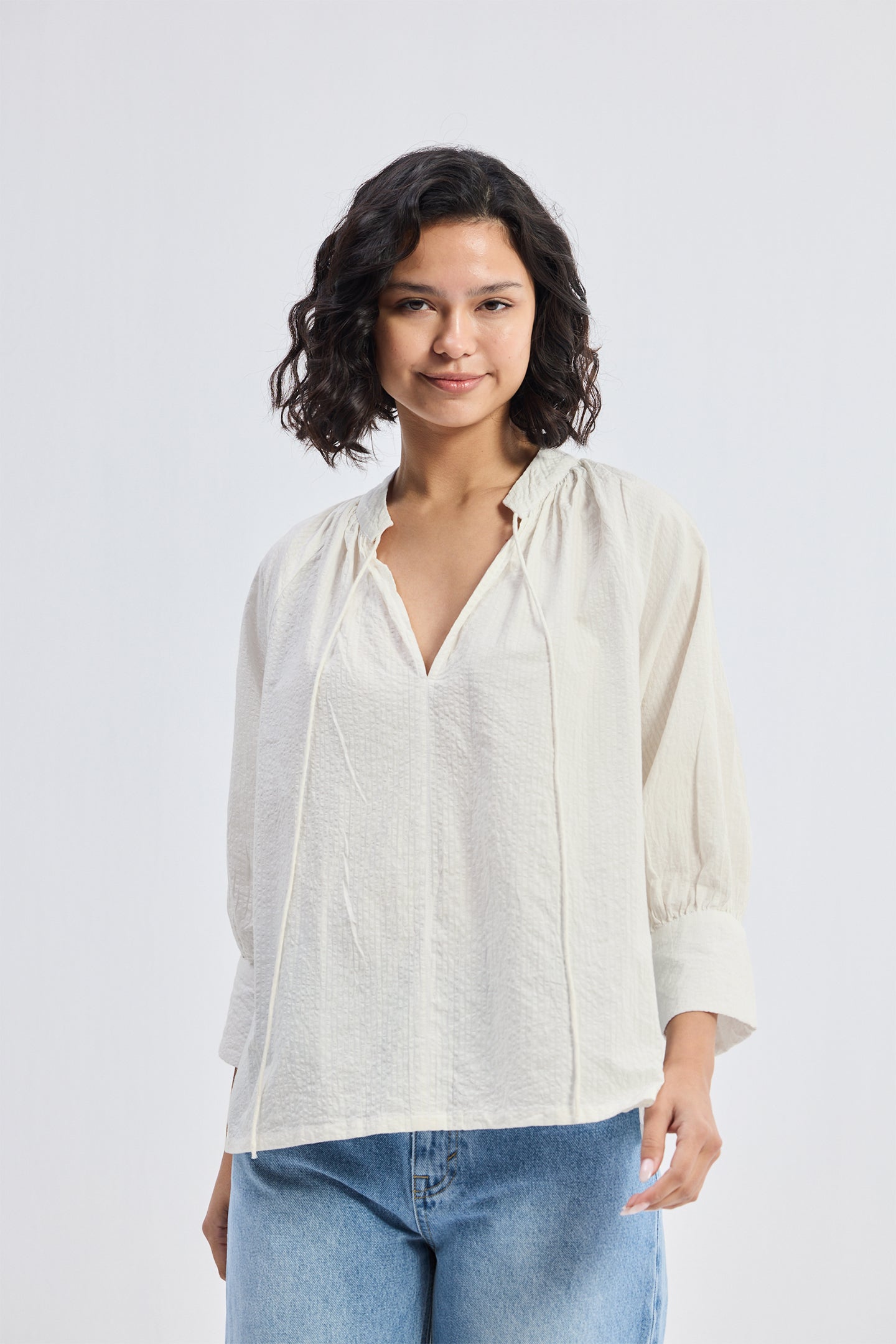 Reistor Relaxed Fit Top with Front-tie in Cream