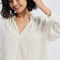 Reistor Relaxed Fit Top with Front-tie in Cream