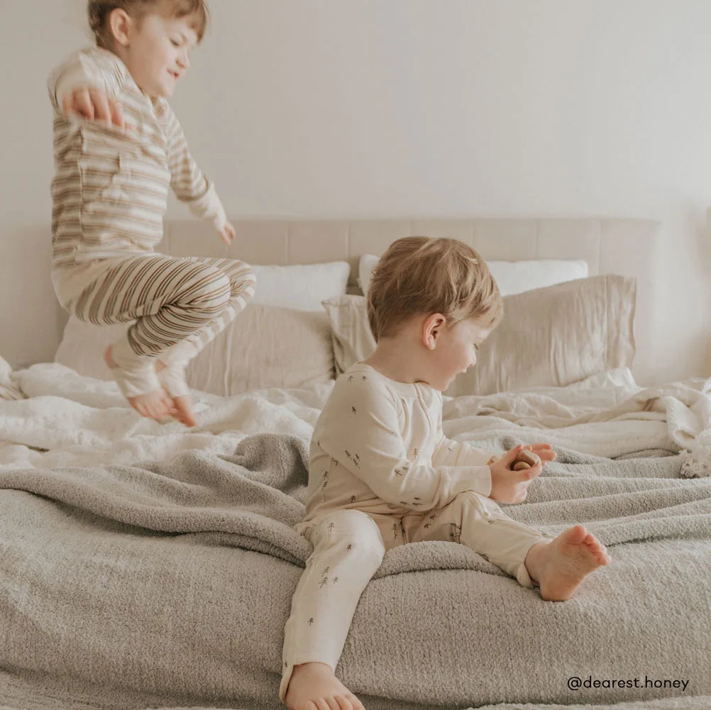 Sunday Citizen Snug Throw Blanket (more Colors)