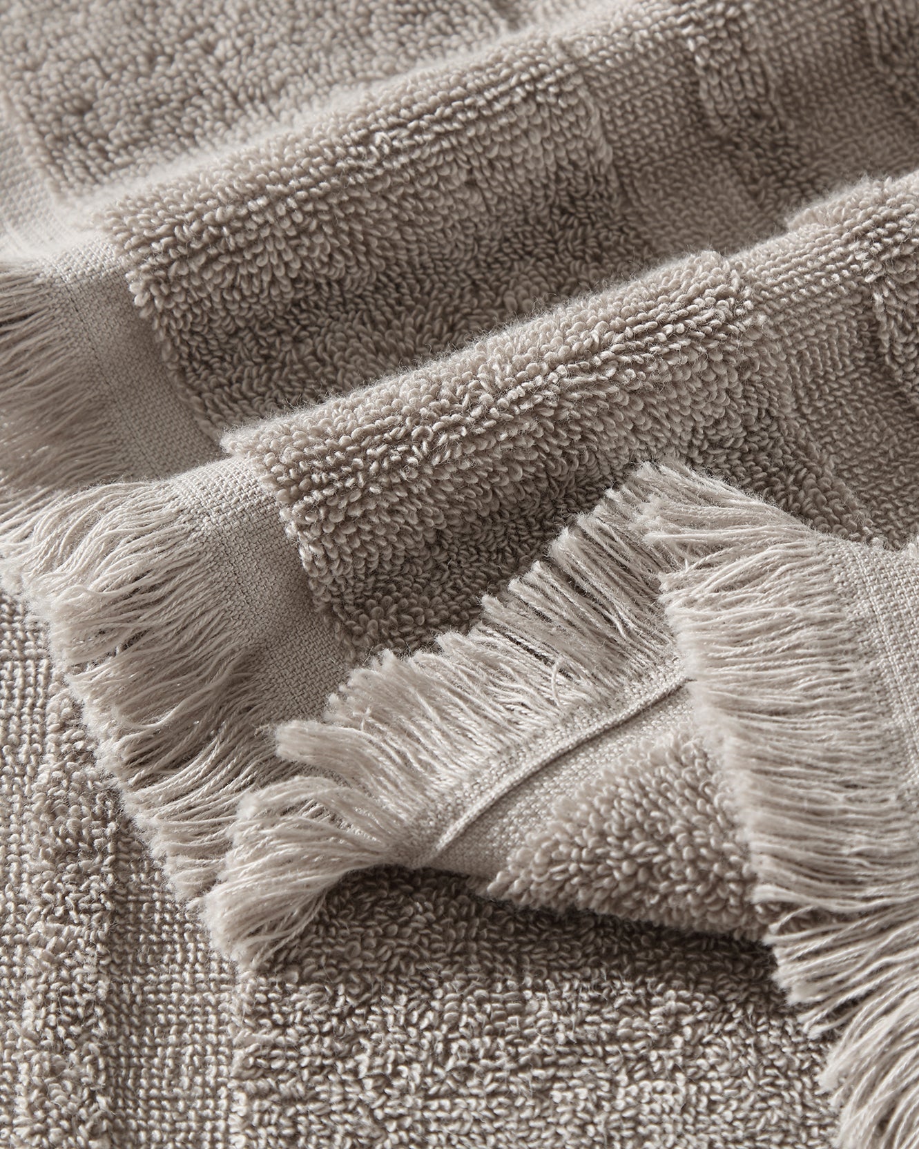 Sunday Citizen Fringed Towel Set (more Colors)