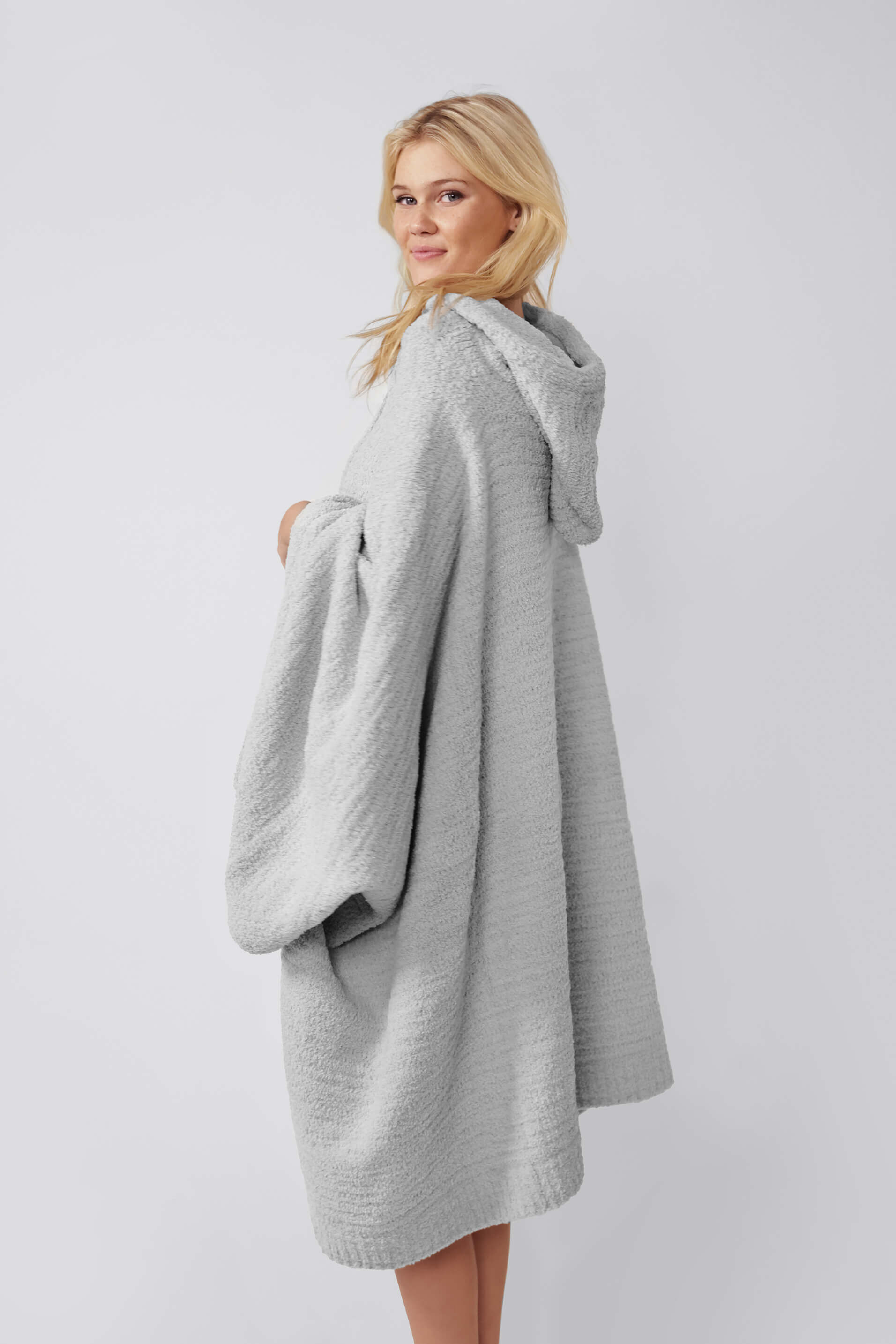 Sunday Citizen Snug Hooded Wearable Blanket (more colors)