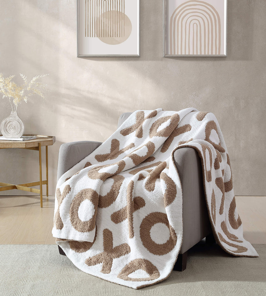 Sunday Citizen XOXO Throw Blanket (more Colors)