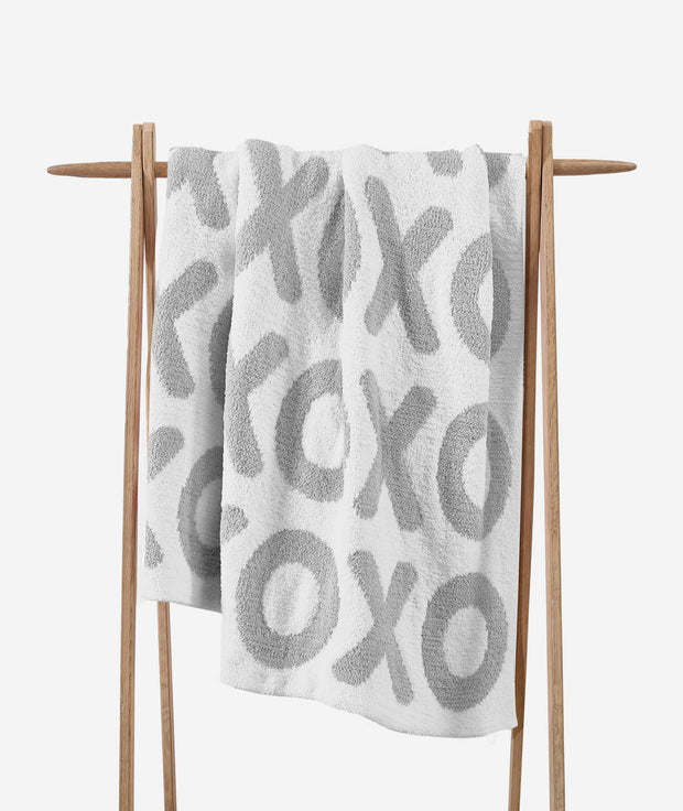 Sunday Citizen XOXO Throw Blanket (more Colors)