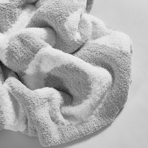 Sunday Citizen XOXO Throw Blanket (more Colors)
