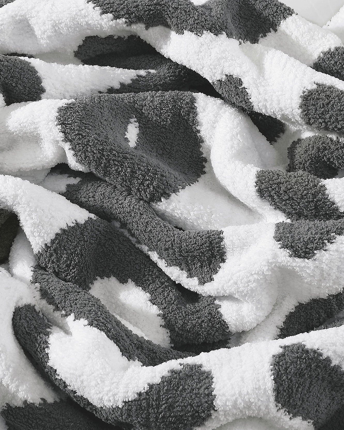 Sunday Citizen XOXO Throw Blanket (more Colors)