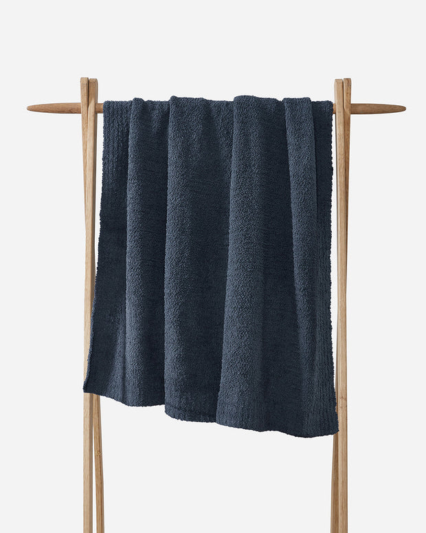Sunday Citizen Snug Throw Blanket (more Colors)