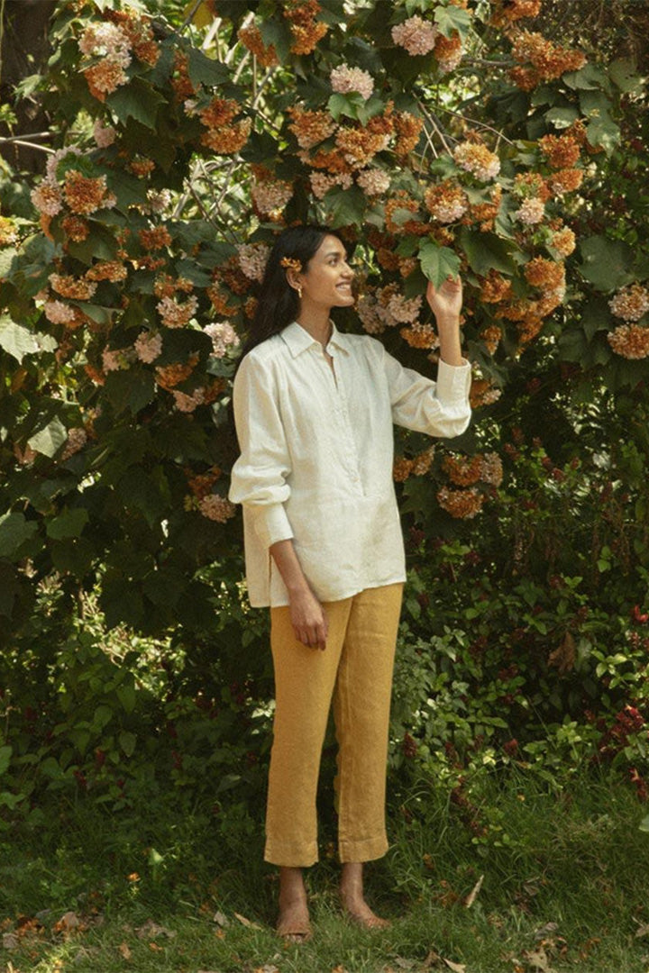 Reistor Summer Shirt in Off-white