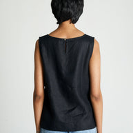 Reistor The Black in Business Top