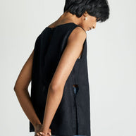 Reistor The Black in Business Top