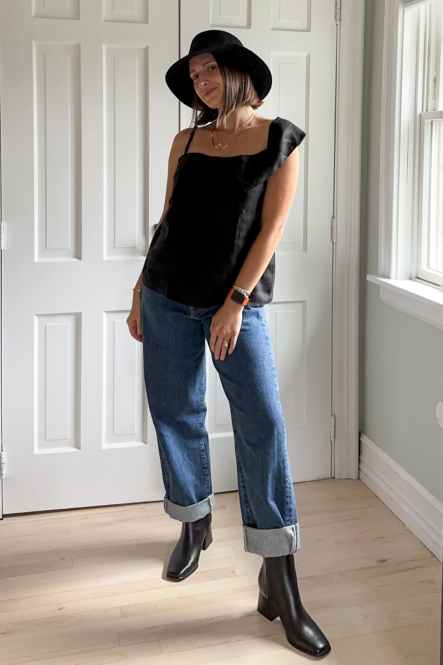 Reistor The Wandering Wave Top in Black