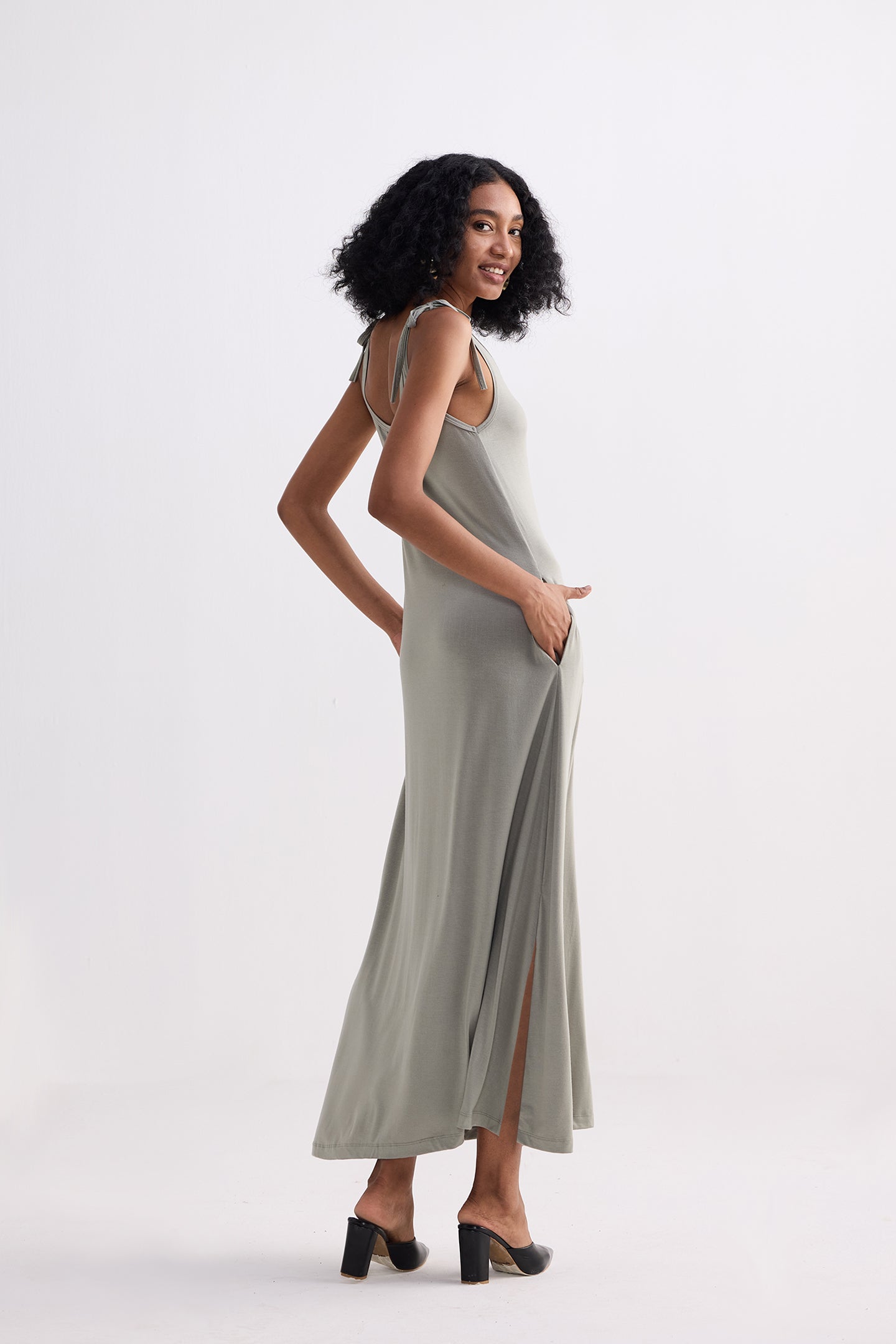 Reistor Tie-Detail Maxi Dress in Light Olive