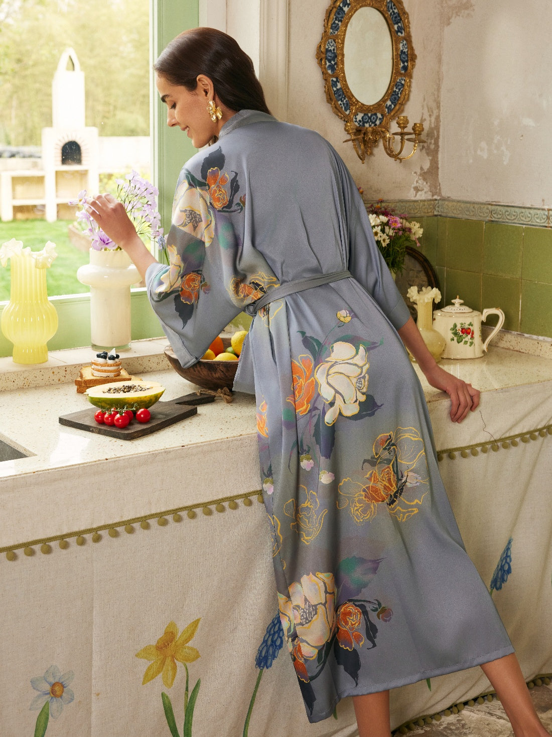 Ulivary Gray Floral Gold-Print Long Kimono Robe