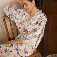 Ulivary Beige Chinoiserie Floral Long Kimono Robe with Pockets