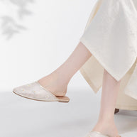 Ulivary Oriental-Floral Mesh Closed-Toe Slippers