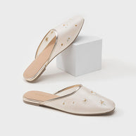 Ulivary Oriental-Floral Mesh Closed-Toe Slippers