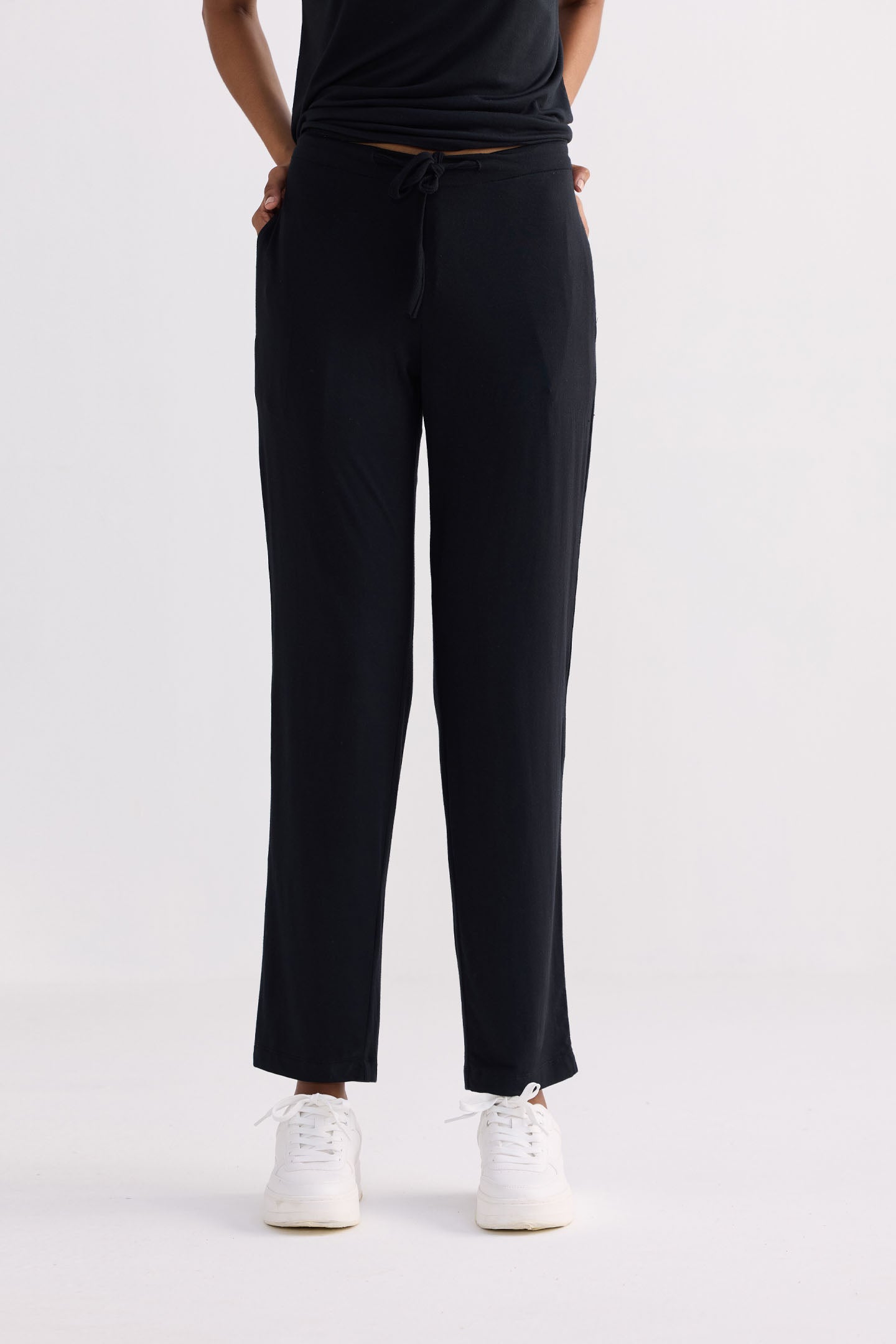 Reistor Wide Leg Pant in Black