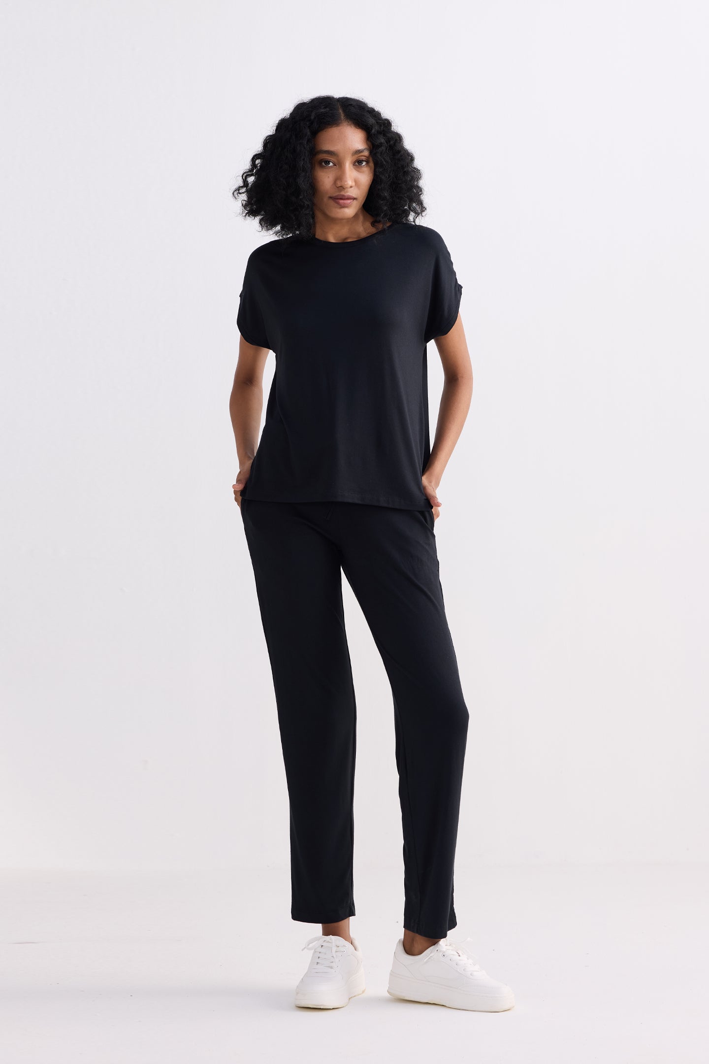 Reistor Relaxed Tee Set in Black