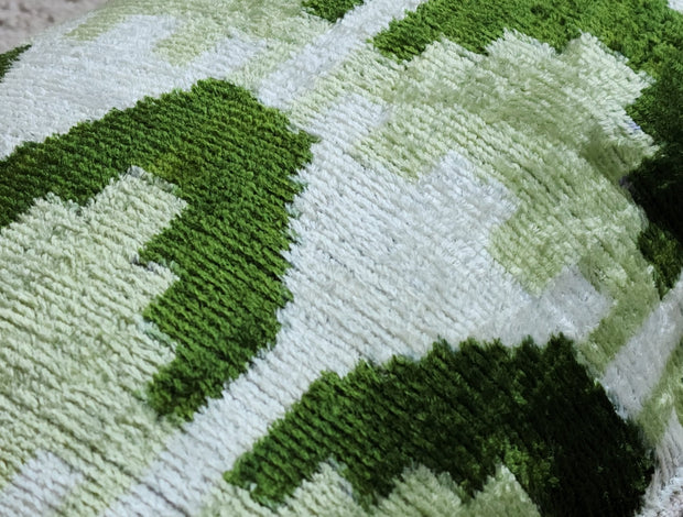 Canvello Handmade Green Geometric Silk Velvet Ikat Pillow - 11"X15"