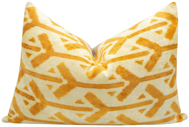 Canvello Handmade Tribal Arrow Velvet Throw Pillow In Yellow And Cream - Perfect For Bohemian And Rustic Decor - 16x24 In
