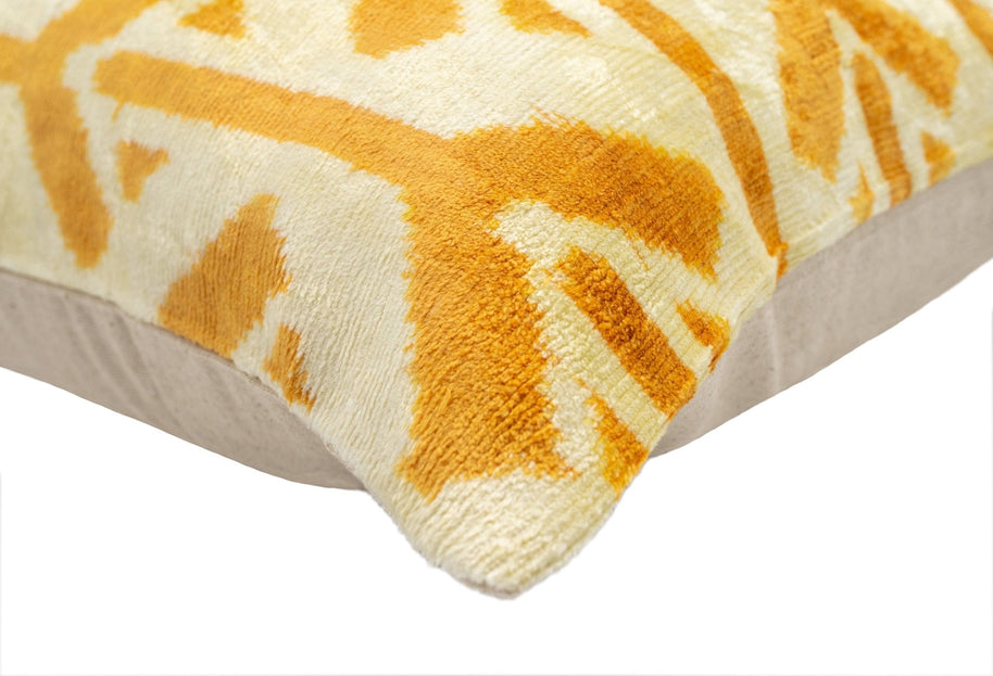 Canvello Handmade Tribal Arrow Velvet Throw Pillow In Yellow And Cream - Perfect For Bohemian And Rustic Decor - 16x24 In