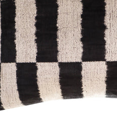 Canvello Luxury Decorative Black & White Throw Pillow | 16 X 24 In (40 X 60 Cm)