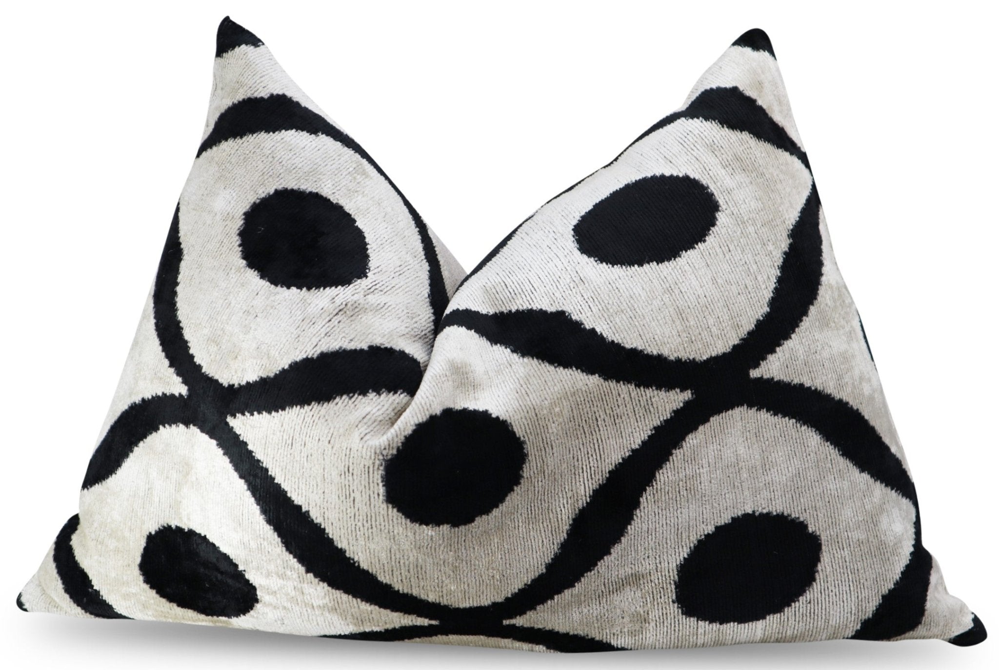 Canvello Luxury Decorative Black White Throw Pillow | 16 X 24 In (40 X 60 Cm)