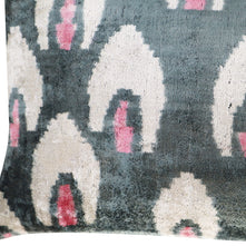 Canvello Luxury Gray Pink Pillow For Couch | 16 X 24 In (40 X 60 Cm)