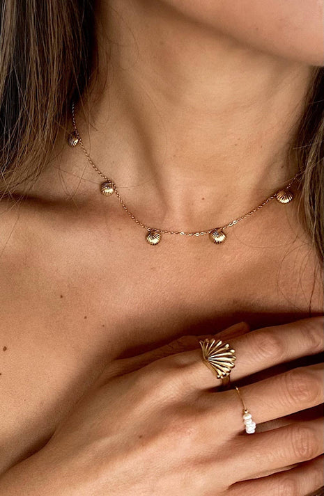 Boem Collection - Eliana Dainty Shell Necklace