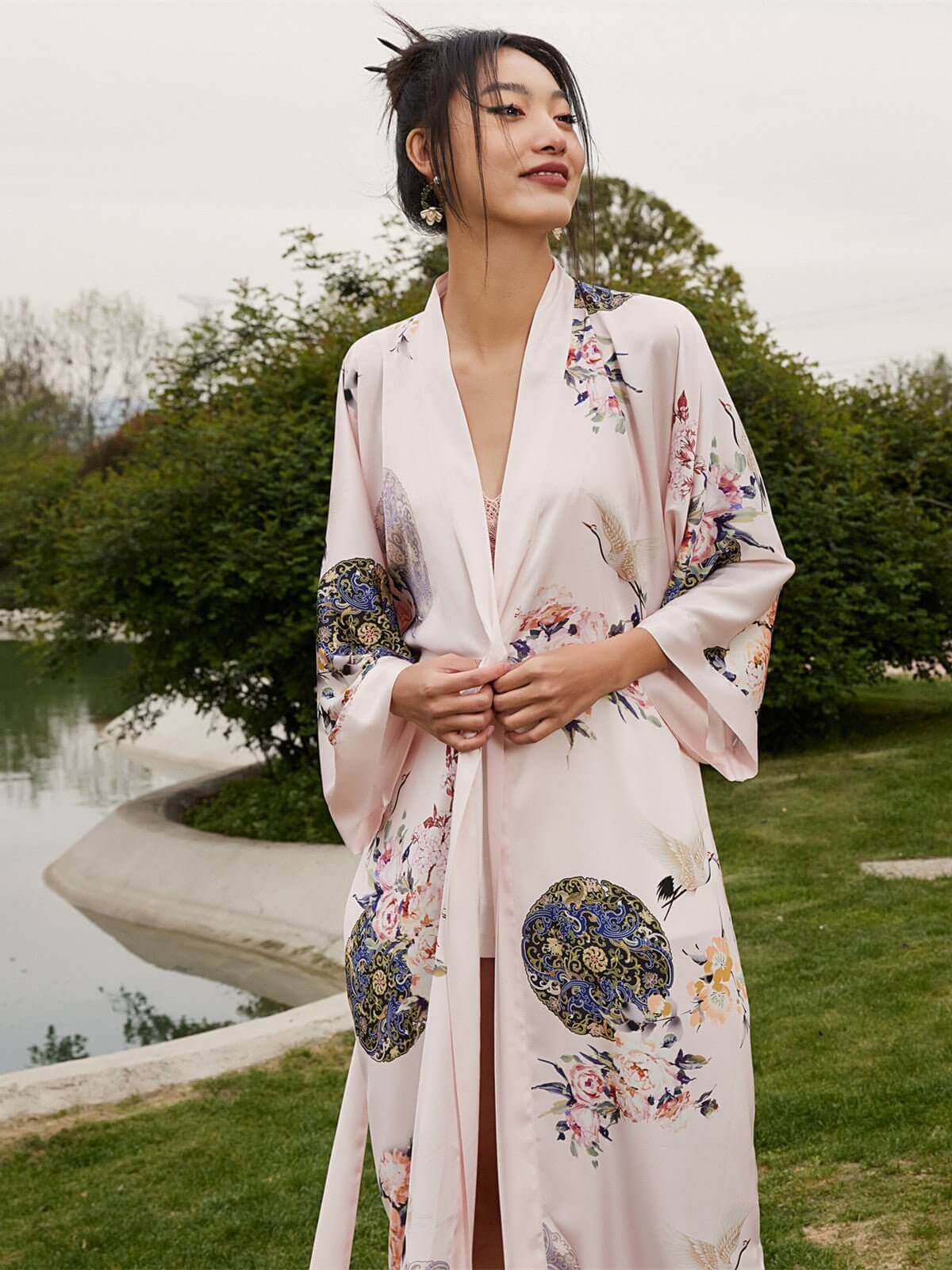 Ulivary Garden Crane Blush Kimono Robe