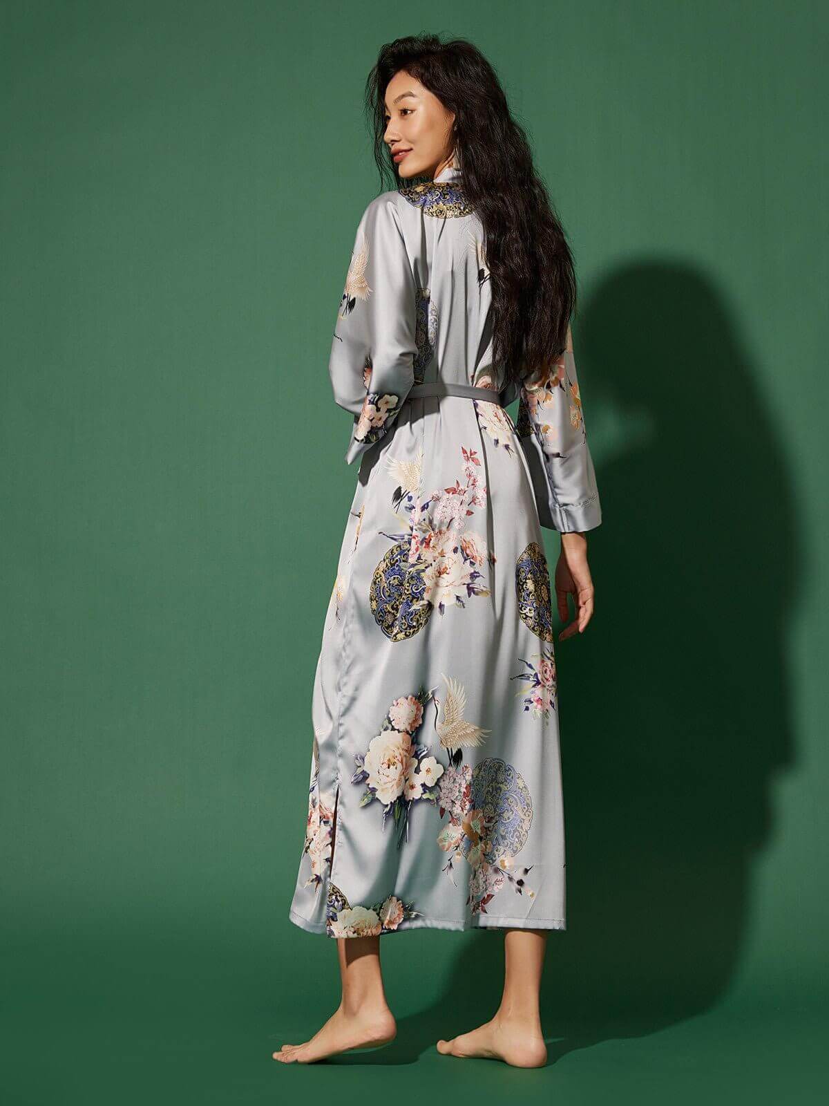 Ulivary Garden Crane Gray Kimono Robe