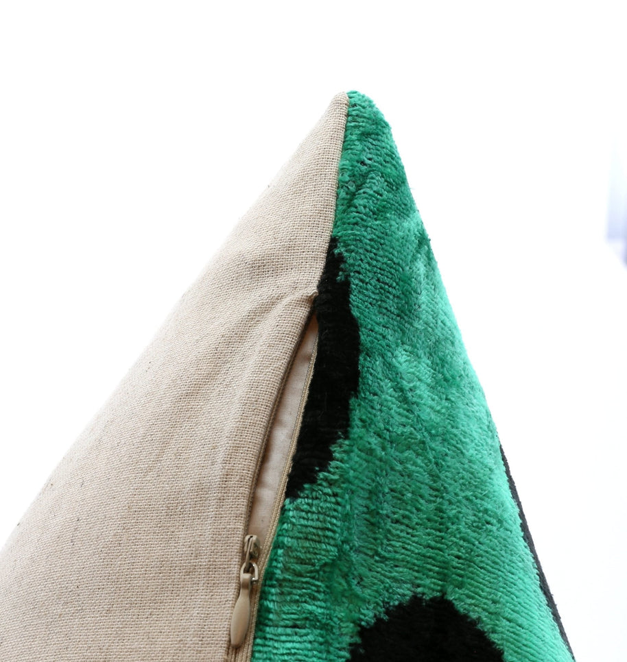 Handmade Velvet Lumbar Pillow In Green And Black Polka Dot Design - High-Quality 16x24 Inch Decorative Accent With Premium Down Feather Insert