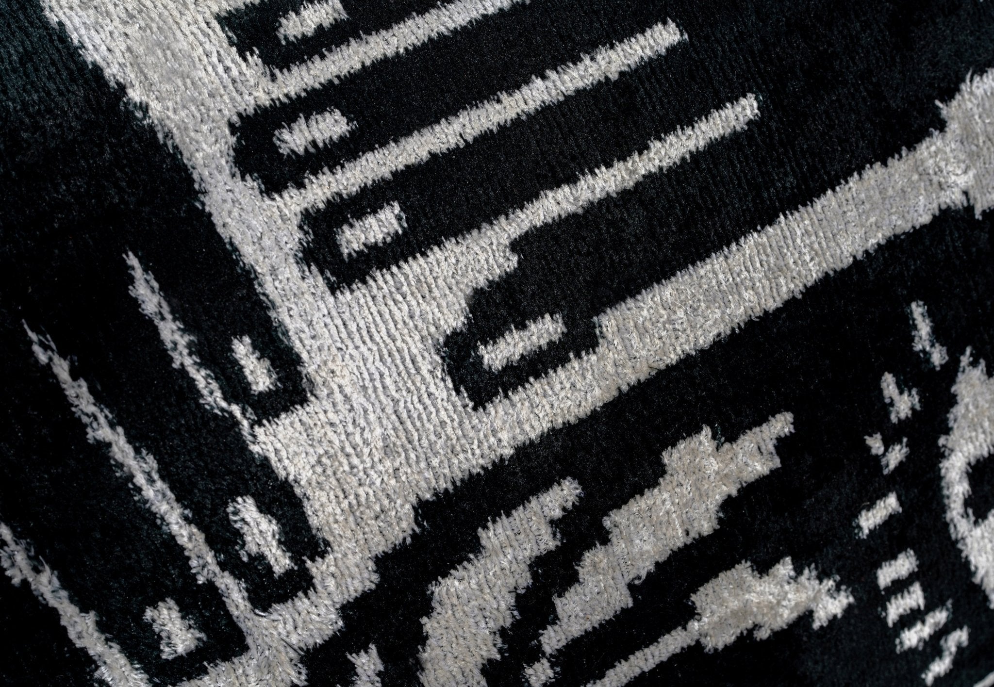 Handmade Velvet Throw Pillow With Black And White Abstract Eye Design - High-Quality 20x20 Inch Decorative Accent With Premium Down Feather Insert