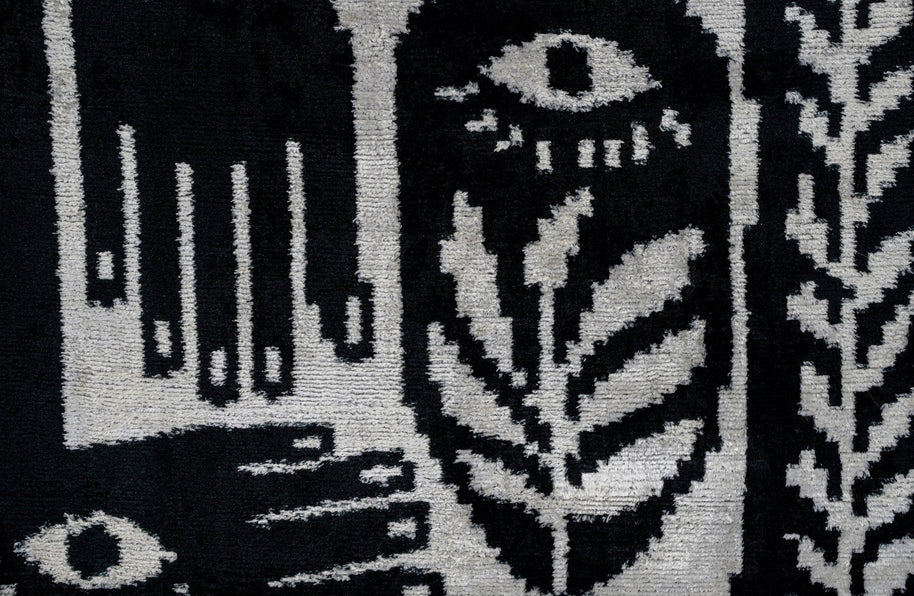 Handmade Velvet Throw Pillow With Black And White Abstract Eye Design - High-Quality 20x20 Inch Decorative Accent With Premium Down Feather Insert