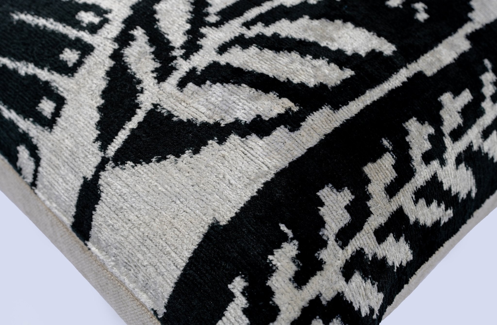 Handmade Velvet Throw Pillow With Black And White Abstract Eye Design - High-Quality 20x20 Inch Decorative Accent With Premium Down Feather Insert
