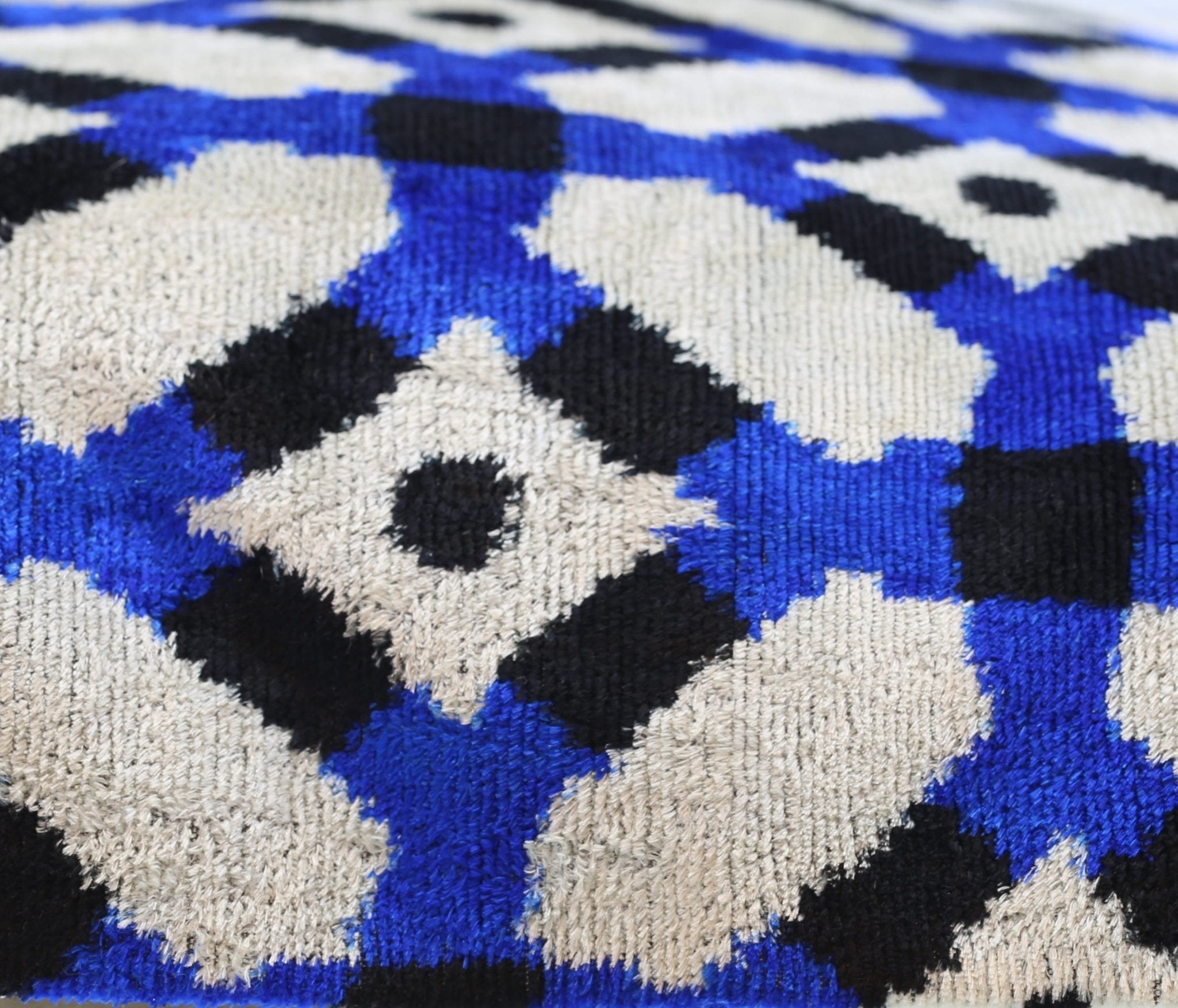 Handmade Velvet Throw Pillow With Blue And Black Geometric Design - High-Quality 20x20 Inch Decorative Accent With Premium Down Feather Insert
